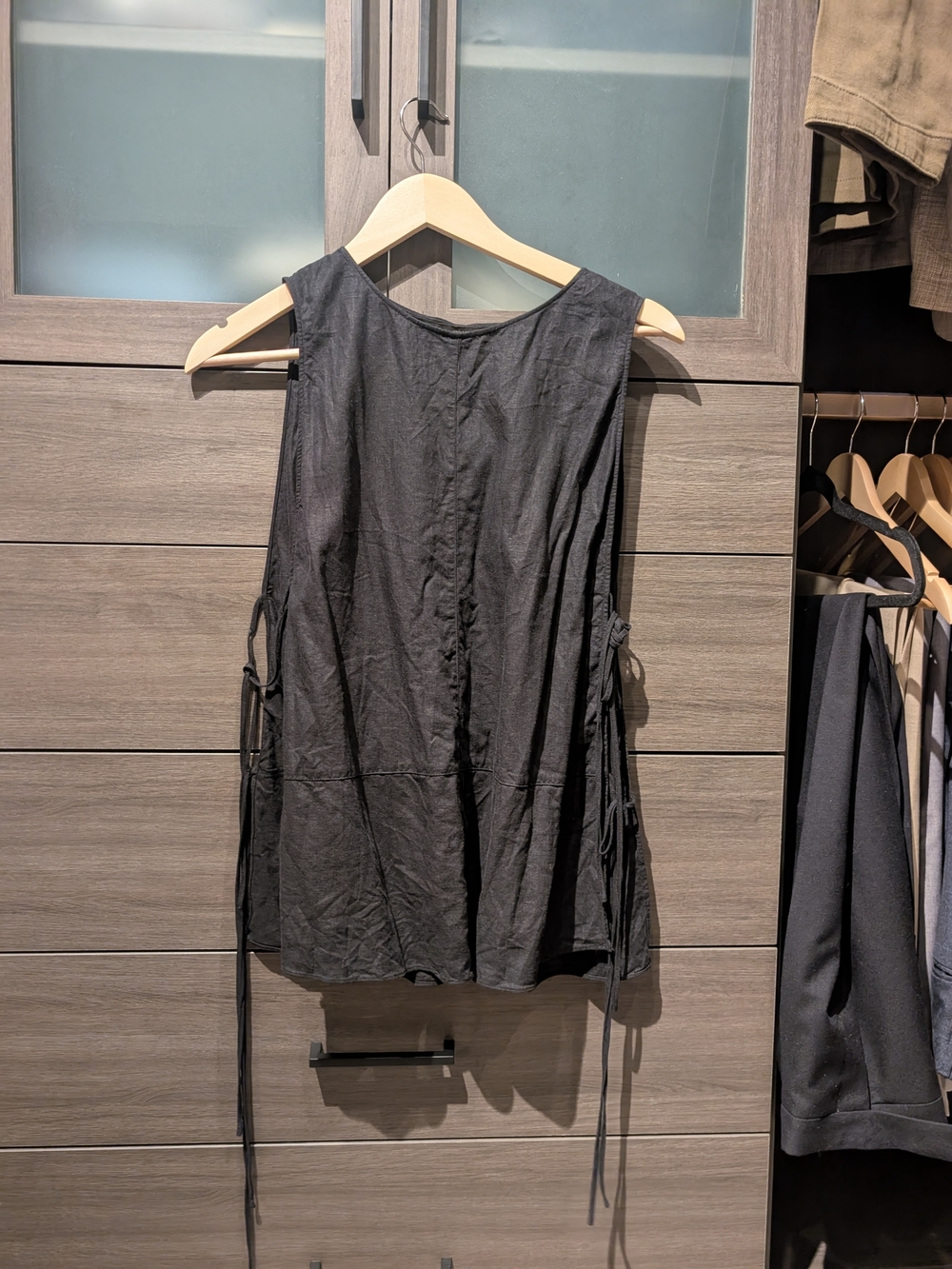 Zara Black Sleeveless Linen Side-Tie Tank Top